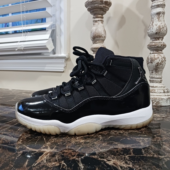 Jordan Shoes - Jordan 11 Retro Jubilee Streatwear/Lifestyle Shoes Size 7 Men/8.5 Women